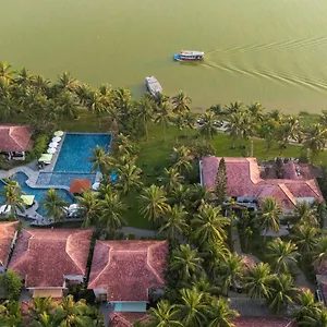 4* Resort Vinh Hung Riverside &